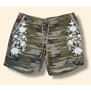 Johnny Was Imani Embroidered Linen Camo Shorts sz XXL